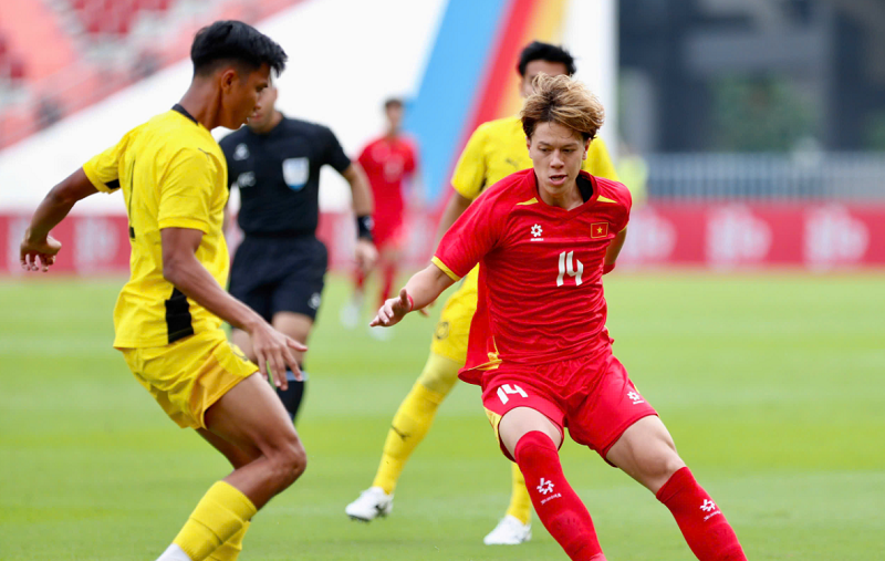 u22-viet-nam-thang-malaysia-gay-an-tuong-manh-voi-cong-dong-bong-da