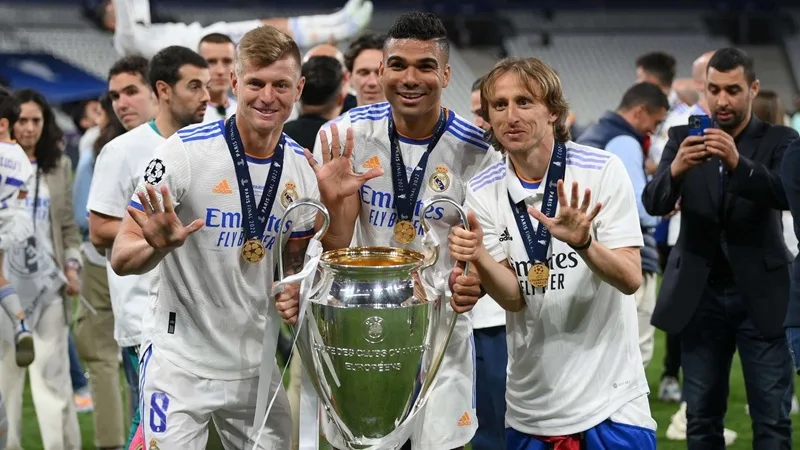 Tiền vệ Real Madrid: Sức mạnh tuyến giữa và những huyền thoại